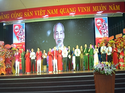 Ban Chấp hành Đảng bộ thành phố Biên Hòa tổ chức họp mặt kỷ niệm 50 năm Ngày giải phóng miền Nam, thống nhất đất nước (30/4/1975 - 30/4/2025)
